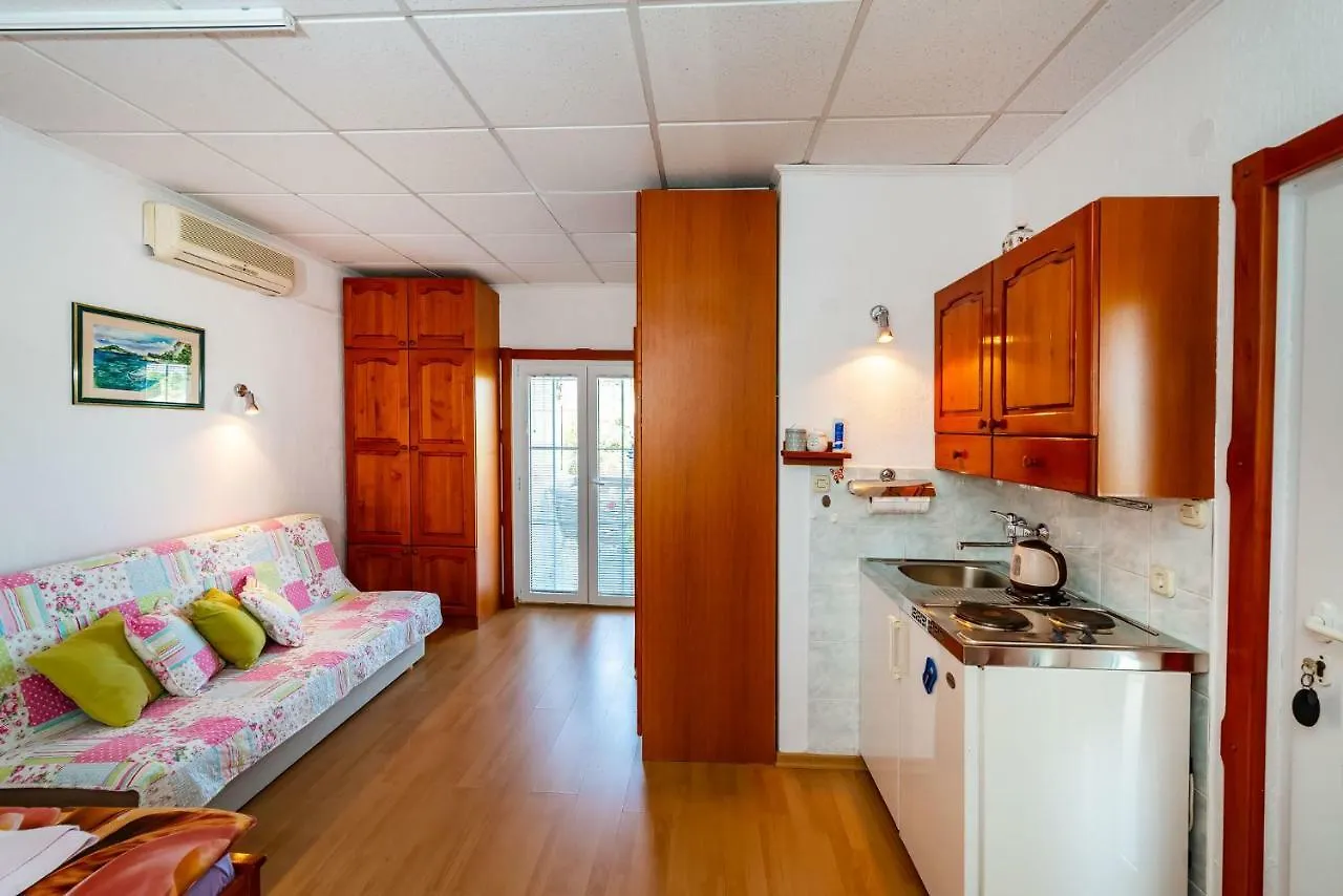 Studios Kranjcec Apartment Preko 0*,  Croatia