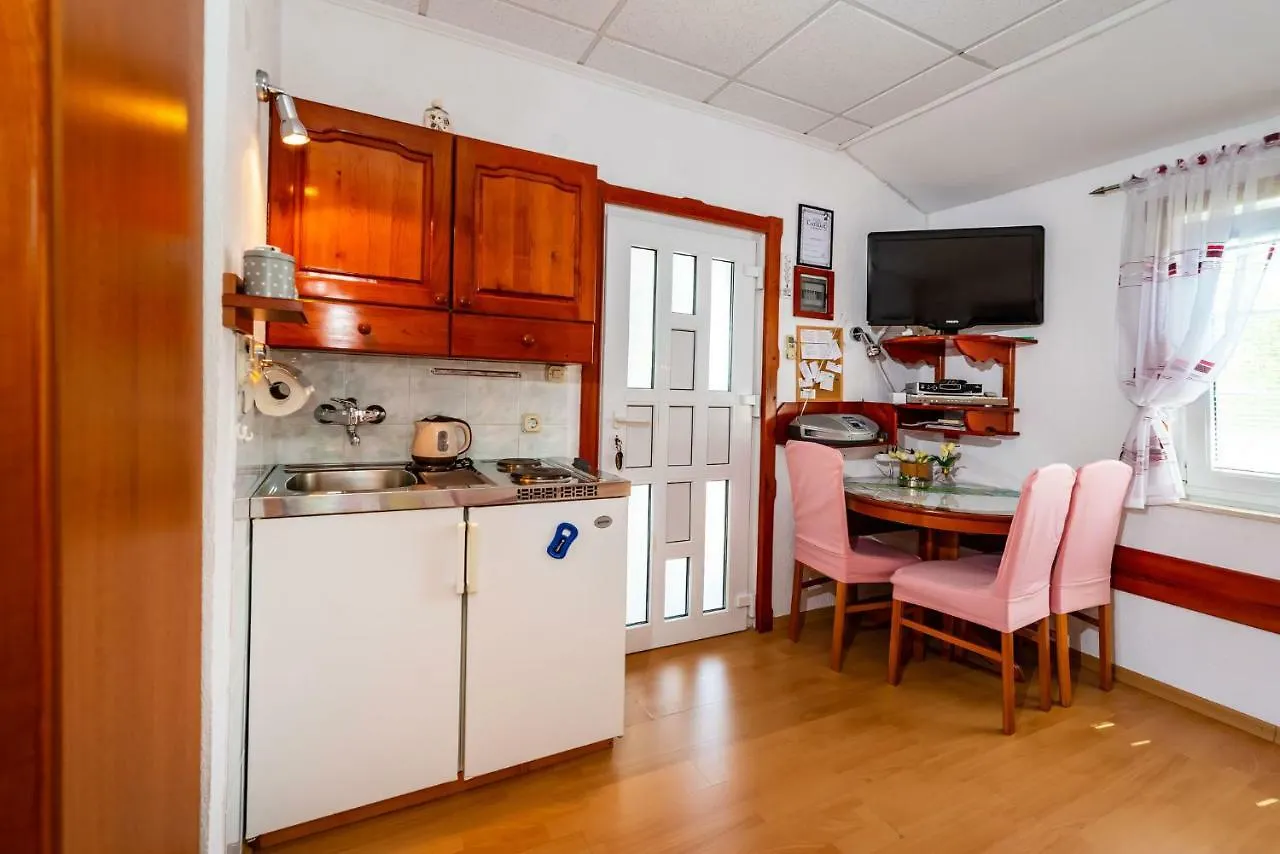 Studios Kranjcec Apartment Preko Croatia